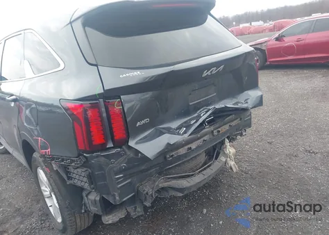 2022 Kia Sorento Lx z USA, uszkodzony, nr VIN 5XYRGDLC4NG097057